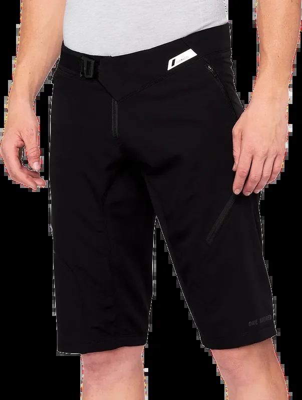 100% Airmatic Shorts – Black – US 28 40021-00000