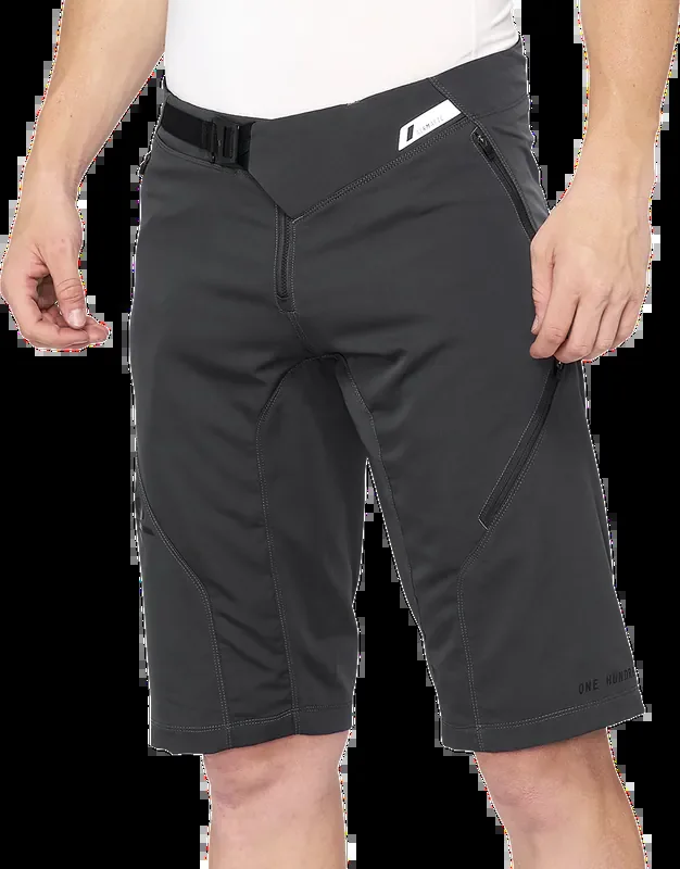 100% Airmatic Shorts – Charcoal – US 36 40021-00018